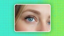 Applying Mascara Without a Mirror Became My Go-To Trick After 12 Years in Beauty