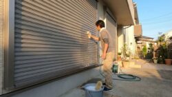 This is the perfect week to clean your roller shutters: the good news is it only takes a few minutes with this easy technique