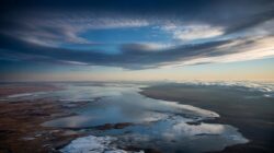 Meteorologists warn that an unusually early Arctic breakdown is forming in February, with atmospheric signals not seen in decades